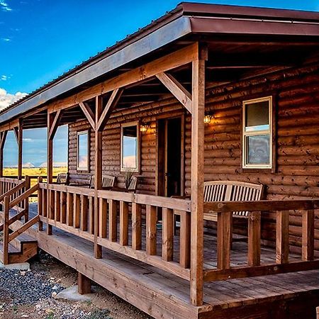 Cabins At Grand Canyon West Peach Springs Exterior foto