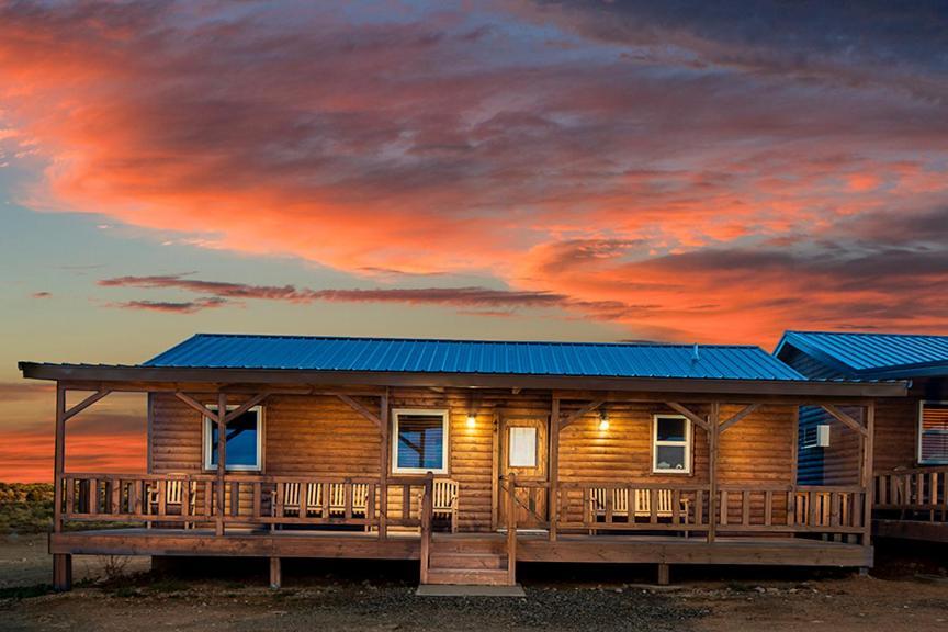 Cabins At Grand Canyon West Peach Springs Exterior foto